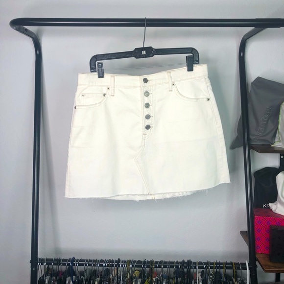 GAP Dresses & Skirts - Gap Button Fly Raw Hem Ivory Jean Skirt